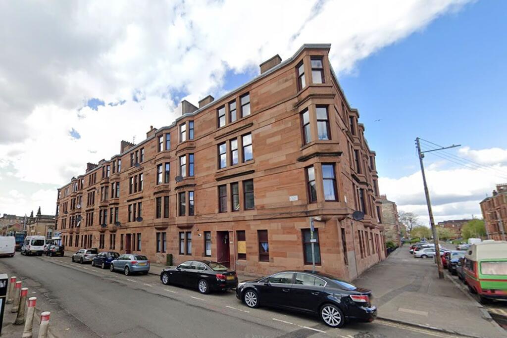 Main image of property:  181, Calder Street, Flat 0-1, Glasgow, G427RE