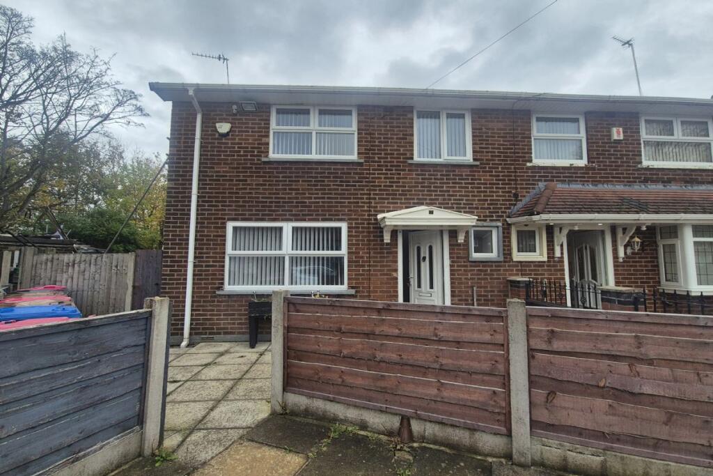 Main image of property:  7, Grosvenor Close, Walkden, M28 3RZ