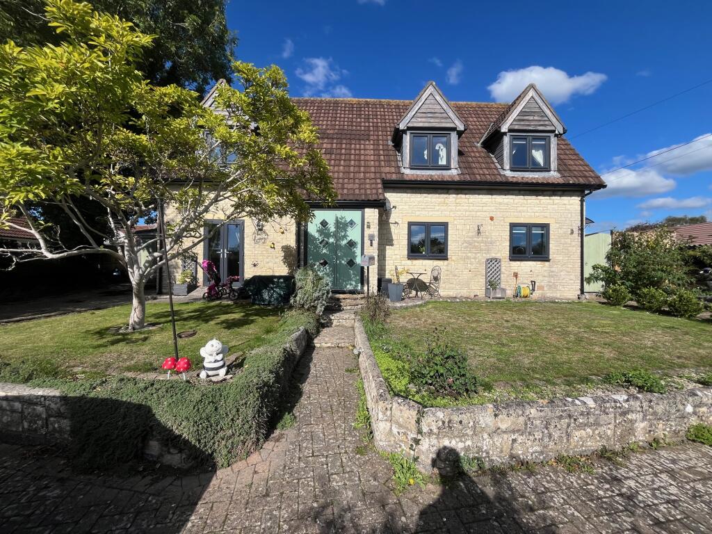 Main image of property: Roddenbury Close, FROME
