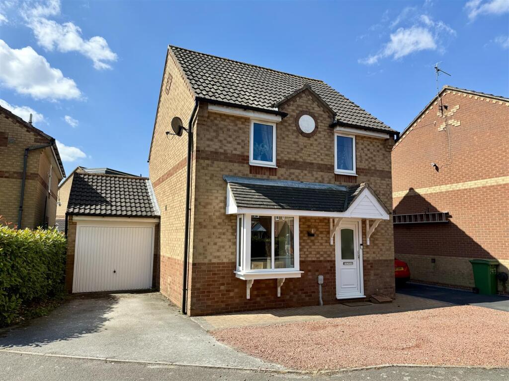 3 bedroom detached house