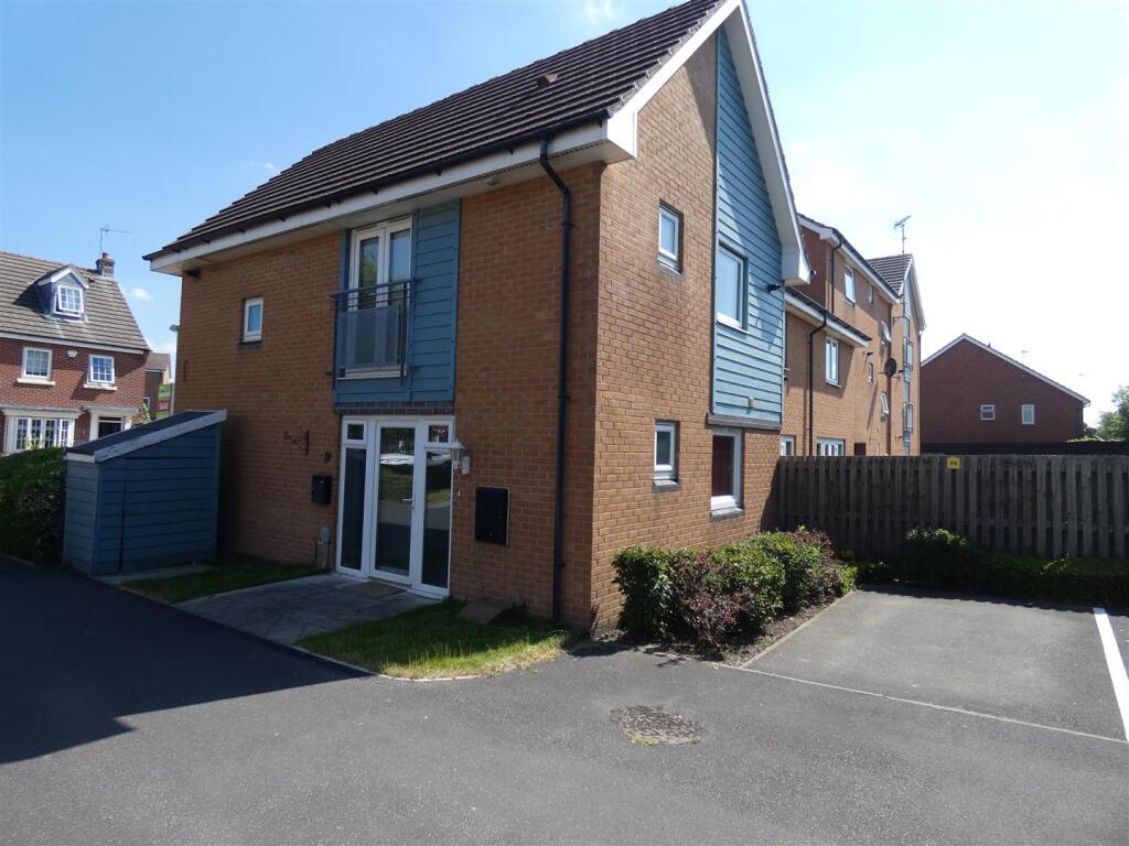 Main image of property: 74 Pickering Grange Brough