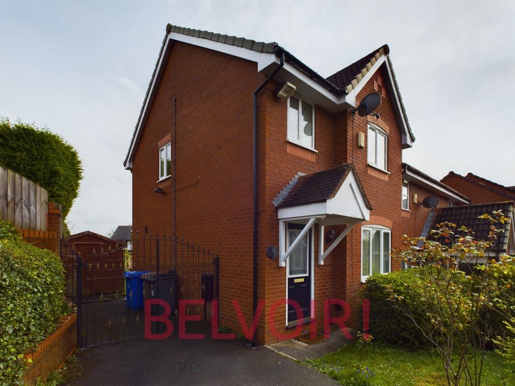 3 bedroom semi-detached house for rent in Batkin Close, Chell, Stoke-on-Trent, ST6