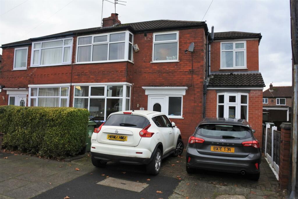4 bedroom semi-detached house for sale in Barkway Road, Stretford, Manchester, M32