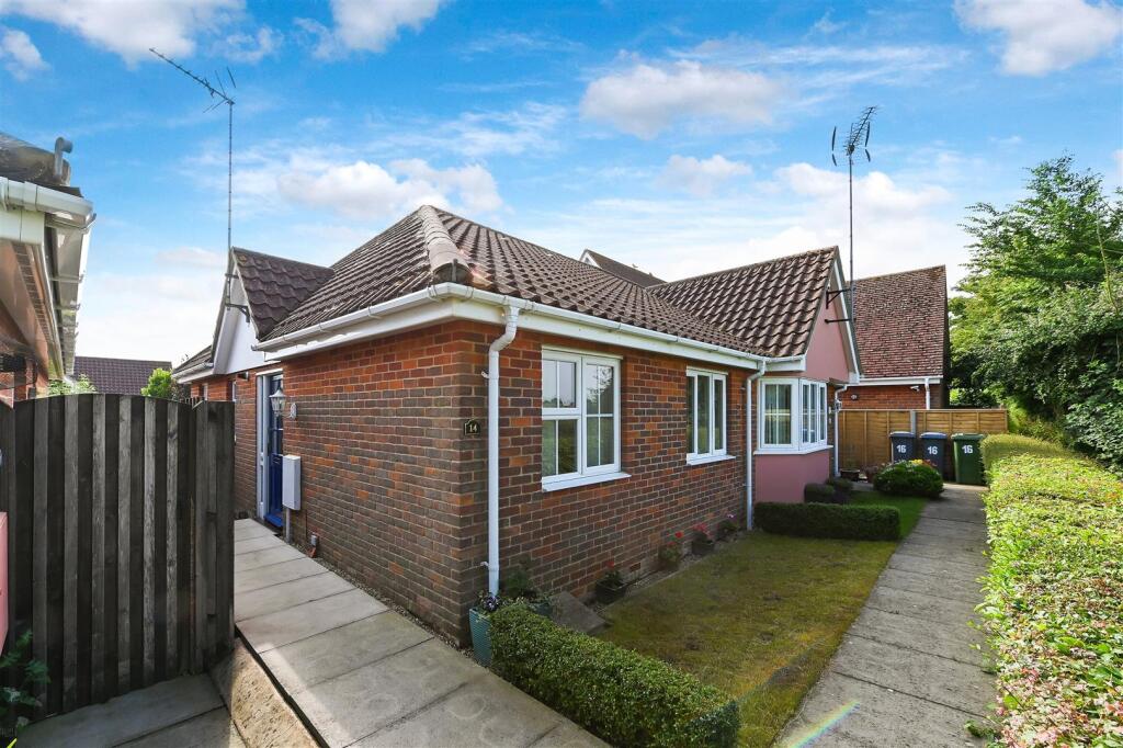 Main image of property: Framlingham