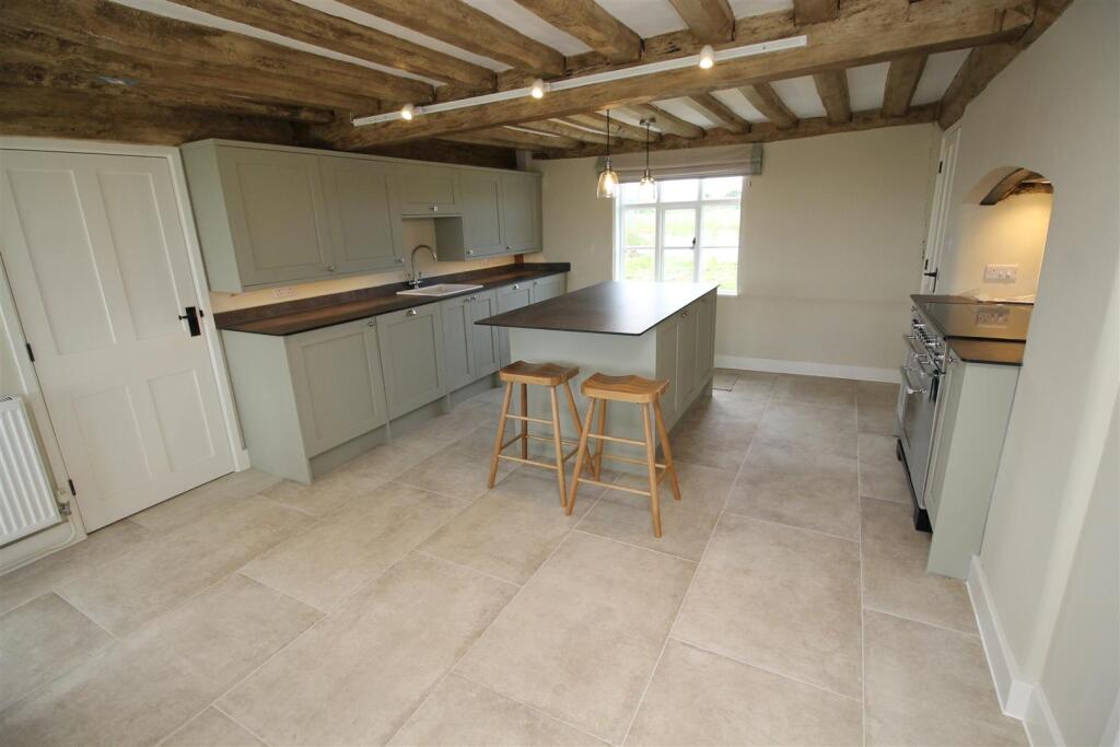Main image of property: Framlingham