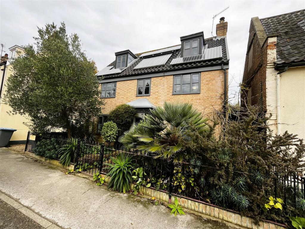 Main image of property: Yoxford,