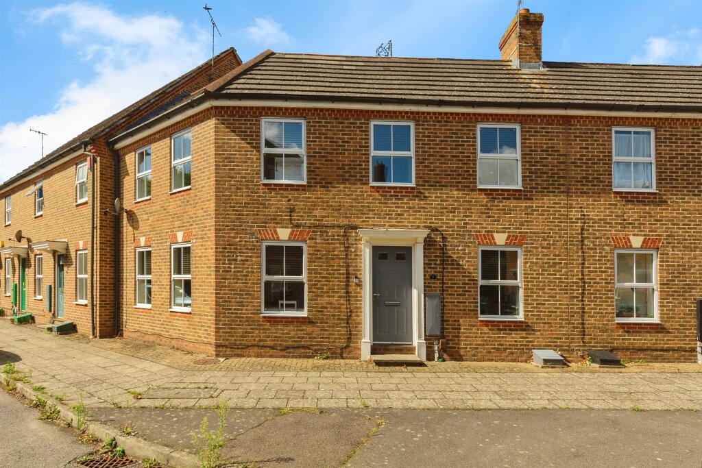 Main image of property: Queensgate, Aylesbury