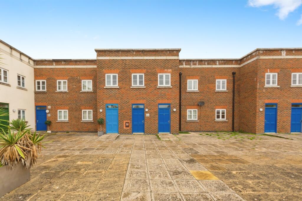 Main image of property: Wedgewood Street, Aylesbury