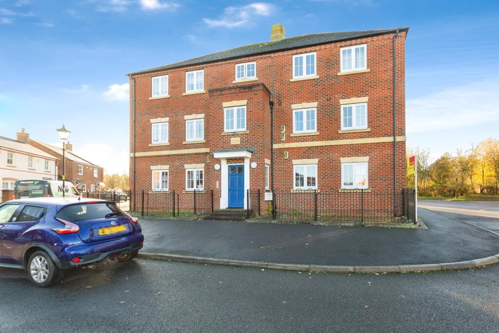 Main image of property: Warbler Close, Aylesbury