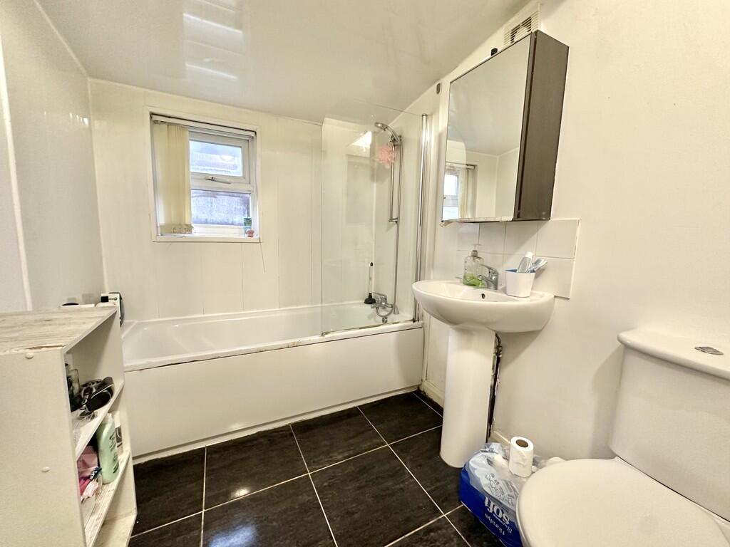 Additional property image - 3 Bedroom HMO Investment