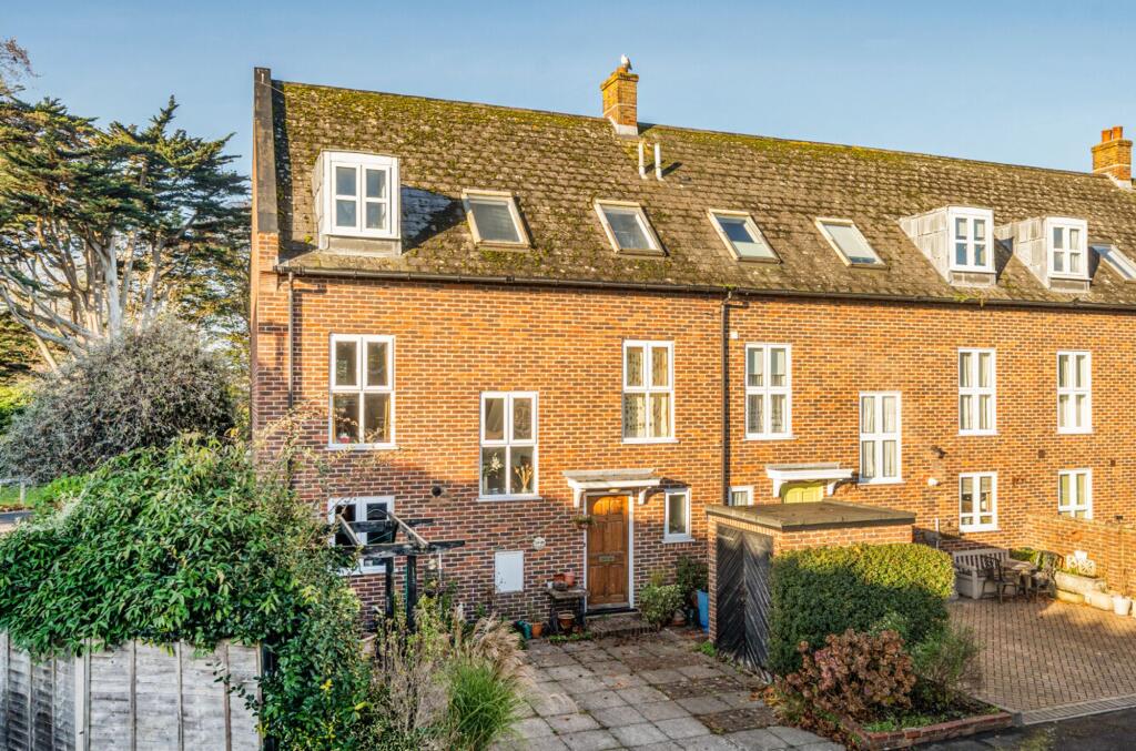 Main image of property: Jubilee Terrace, Chichester, PO19