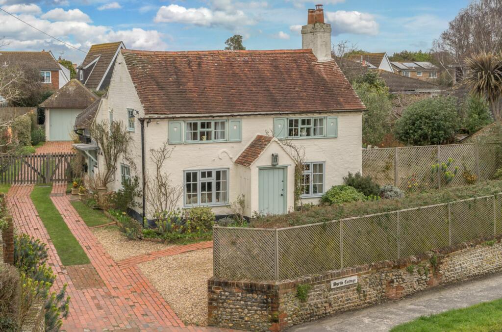 3 bedroom cottage for sale in Rookwood Road, West Wittering, PO20