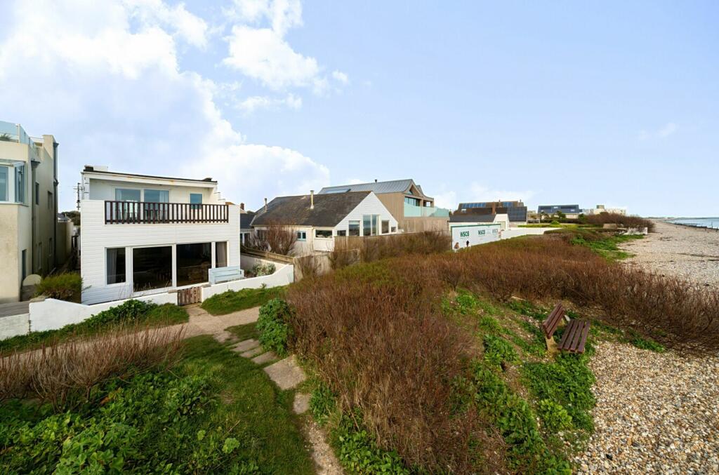 3 bedroom property for sale in Marine Drive, West Wittering, PO20