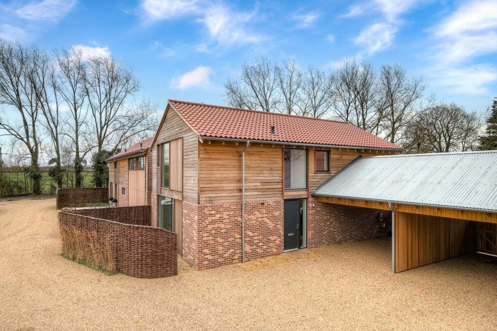 3 bedroom house for sale in The Courtyard, Ashbocking, Suffolk, IP6