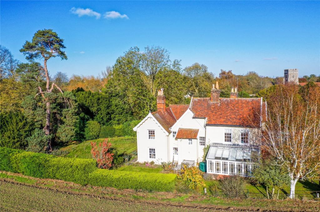 6 bedroom detached house for sale in Westerfield, Nr Ipswich, Suffolk, IP6