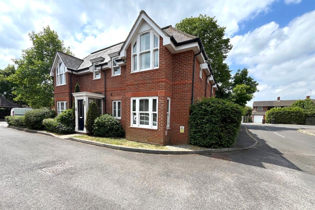 Main image of property: Windmill House, Geranium Gardens, Denmead, Waterlooville, PO7