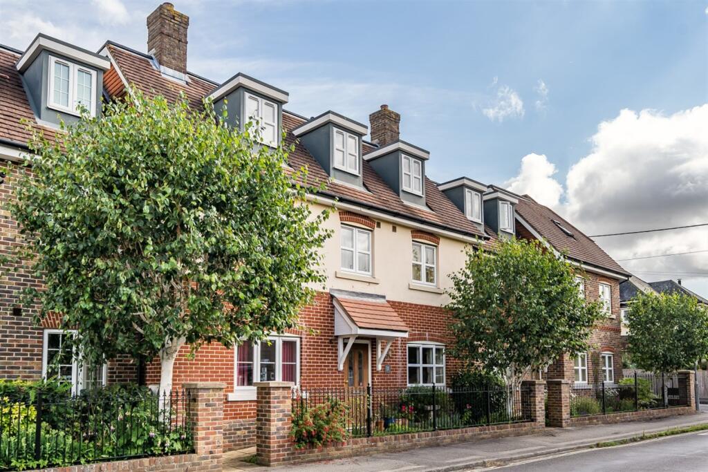 Main image of property: King George Avenue, Petersfield, GU32