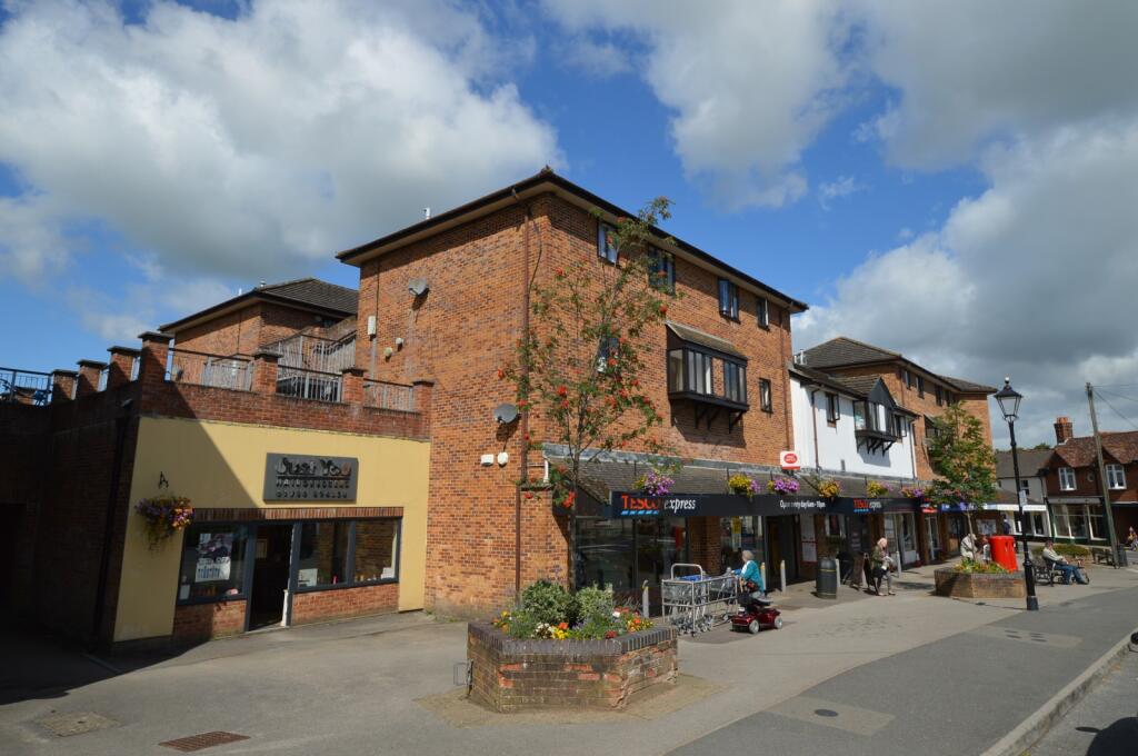 Main image of property: Linden Drive, Liss EPC D, GU33