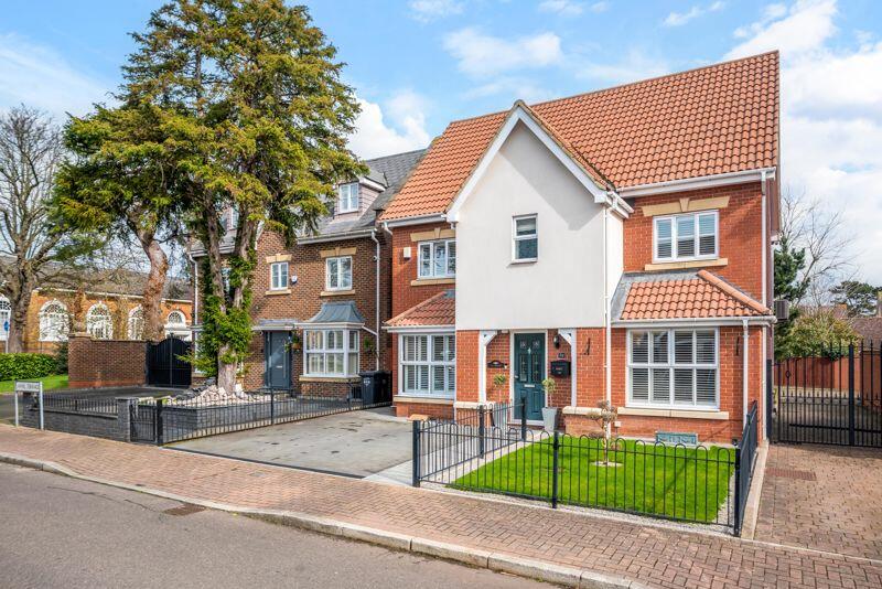 5 bedroom detached house for sale in Anvil Terrace, Bexley Park, DA2