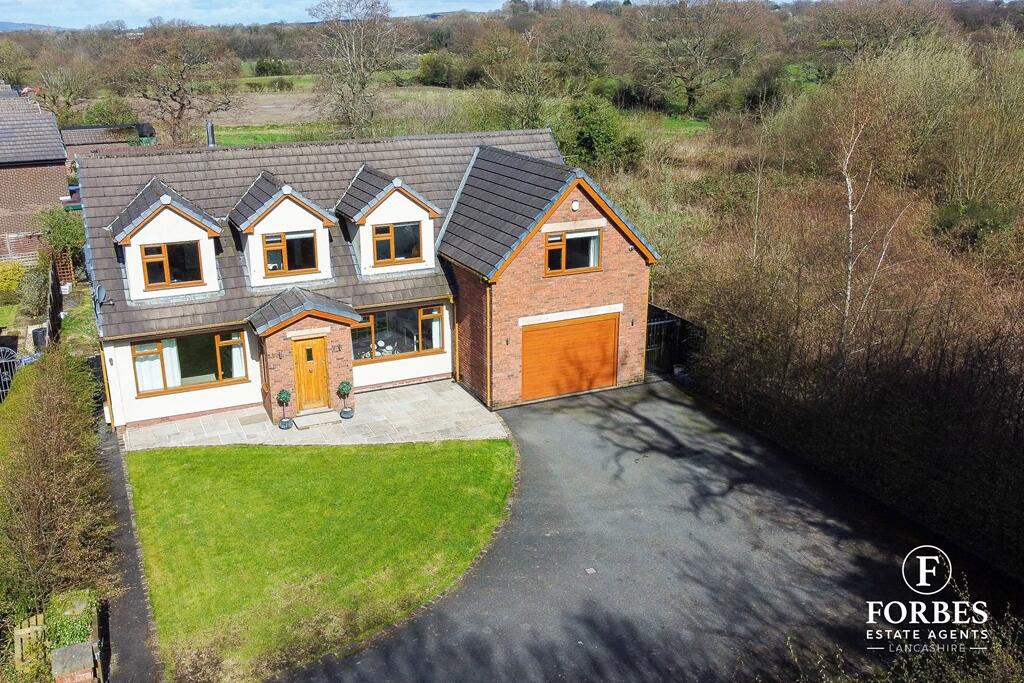 4 bedroom detached house for sale in Hoghton Lane, Hoghton, Preston, PR5