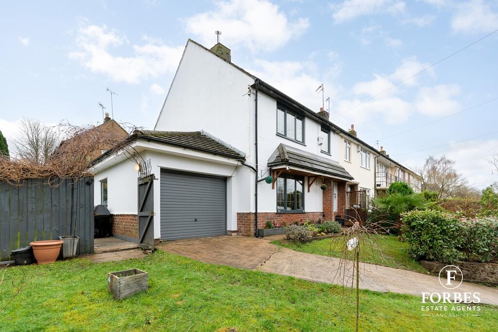 3 bedroom end of terrace house for sale in Hillside Crescent, Whittle
