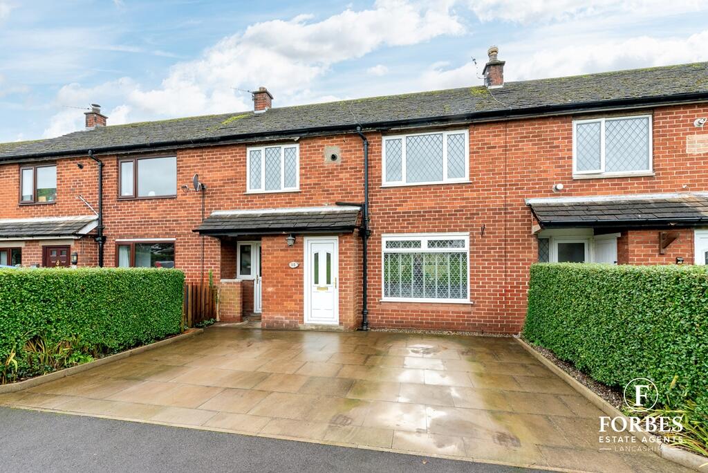 3 bedroom terraced house for sale in Meadway, ClaytonleWoods, PR6