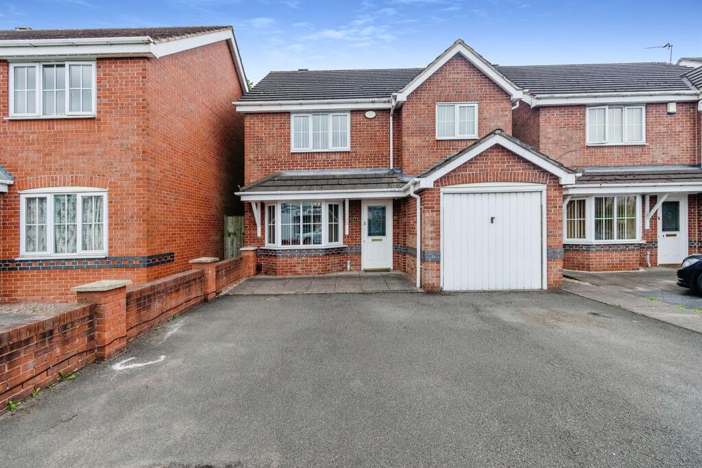 4 bedroom detached house for sale in Cumberland Road, Willenhall, WV13