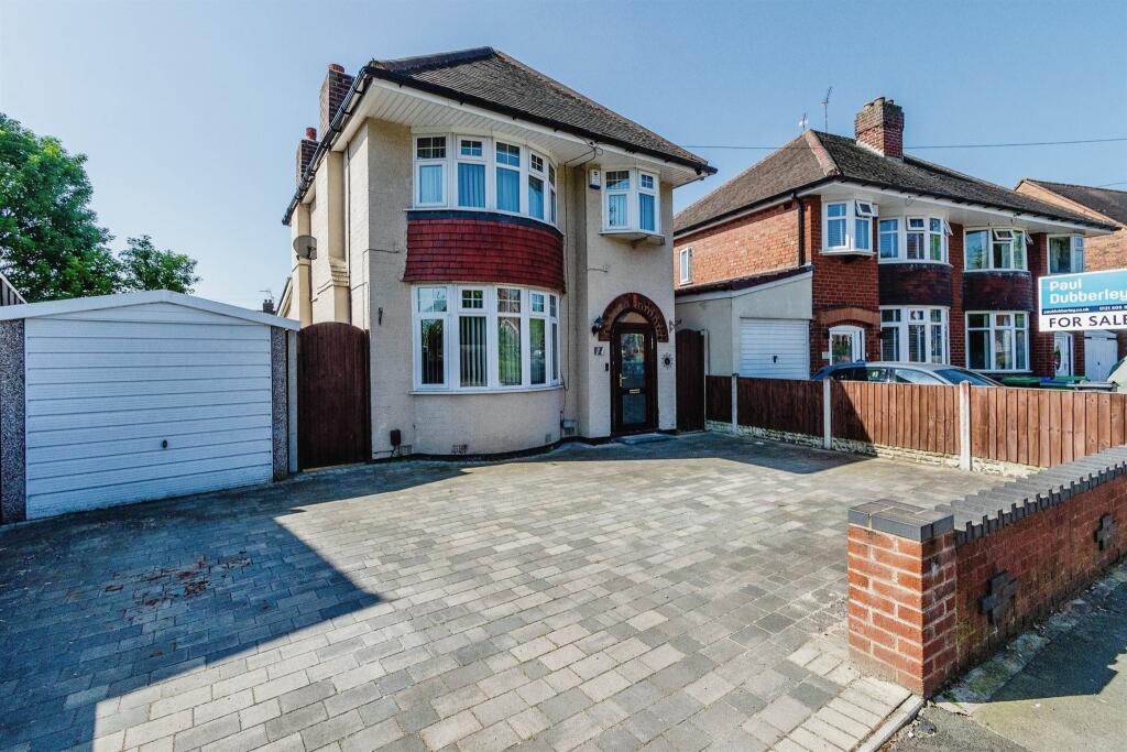 3 bedroom detached house for sale in Chestnut Road, Wednesbury, WS10