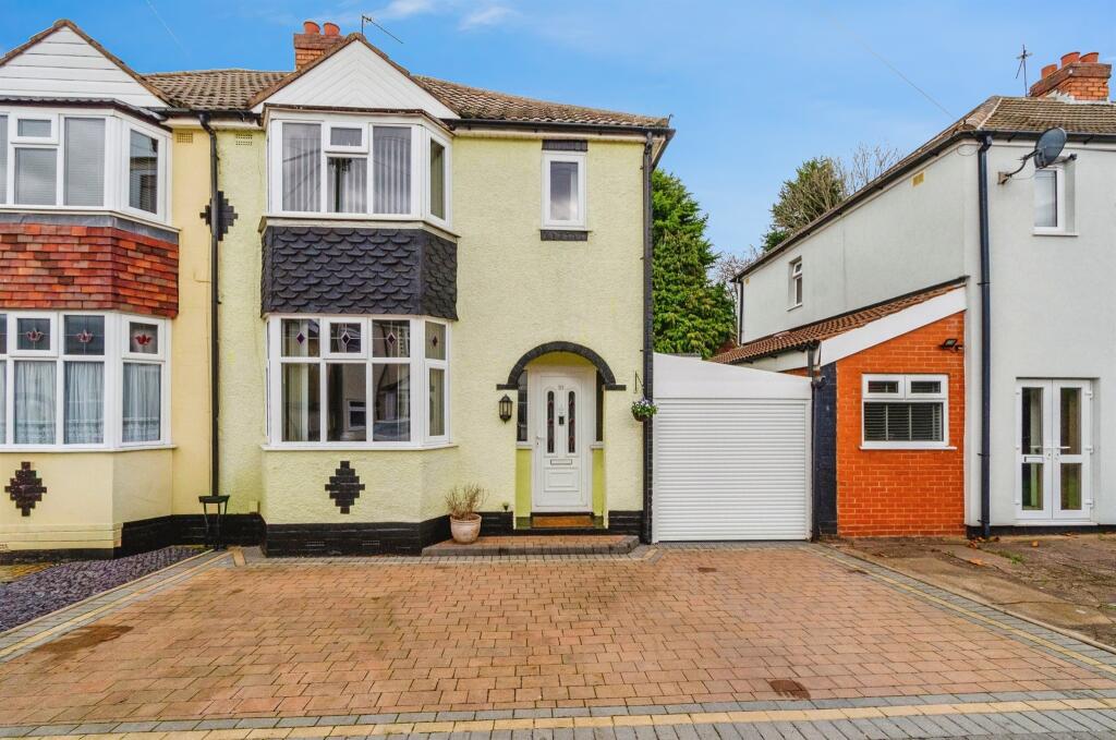 Main image of property: York Crescent, Wednesbury