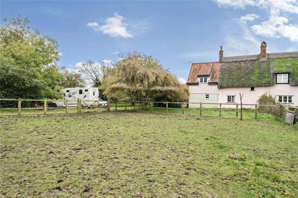 3 bedroom semidetached house for sale in Upland Cottage, Saxham Street