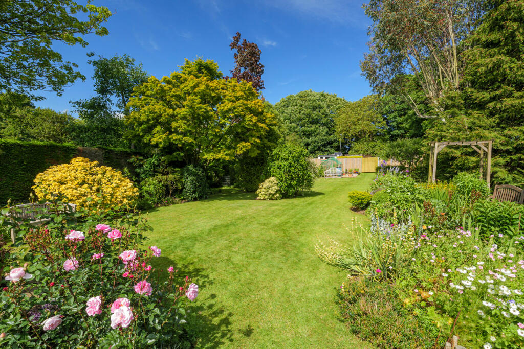 Additional property image - Longage Hill, Rhodes Minnis, Canterbury, CT4