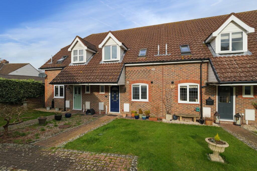 3 bedroom terraced house for sale in Church Road, Lyminge, Folkestone, CT18