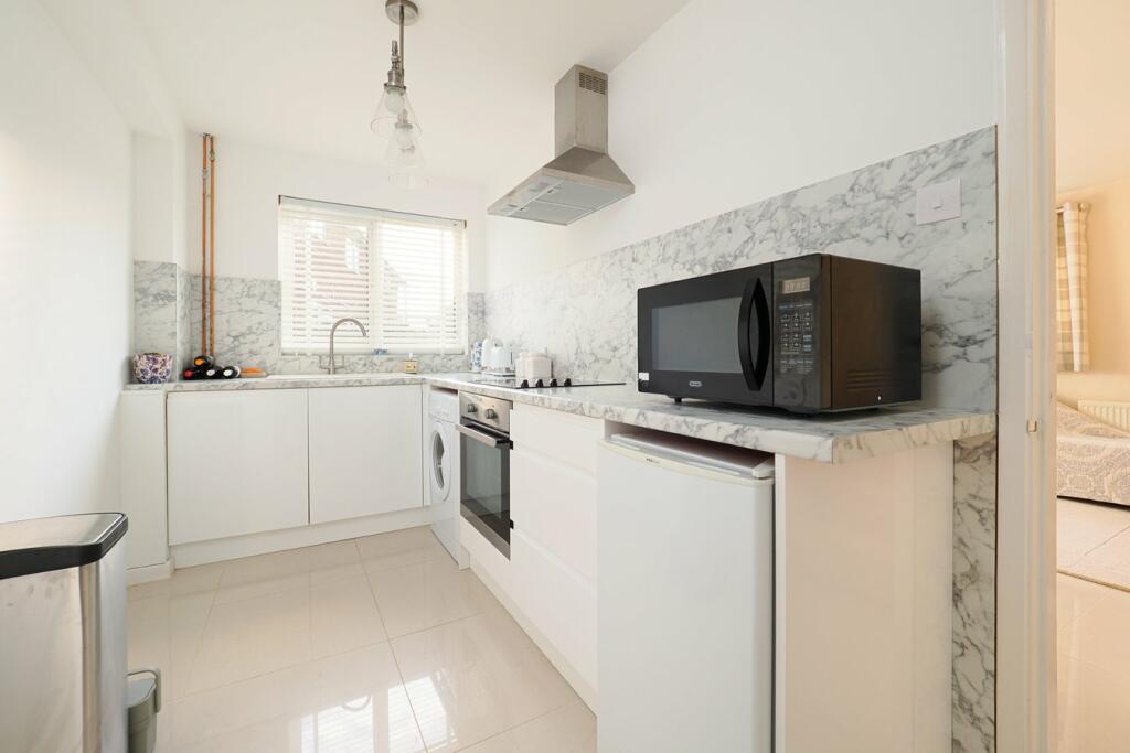 Additional property image - Minnis Lane, Stelling Minnis, Canterbury, CT4