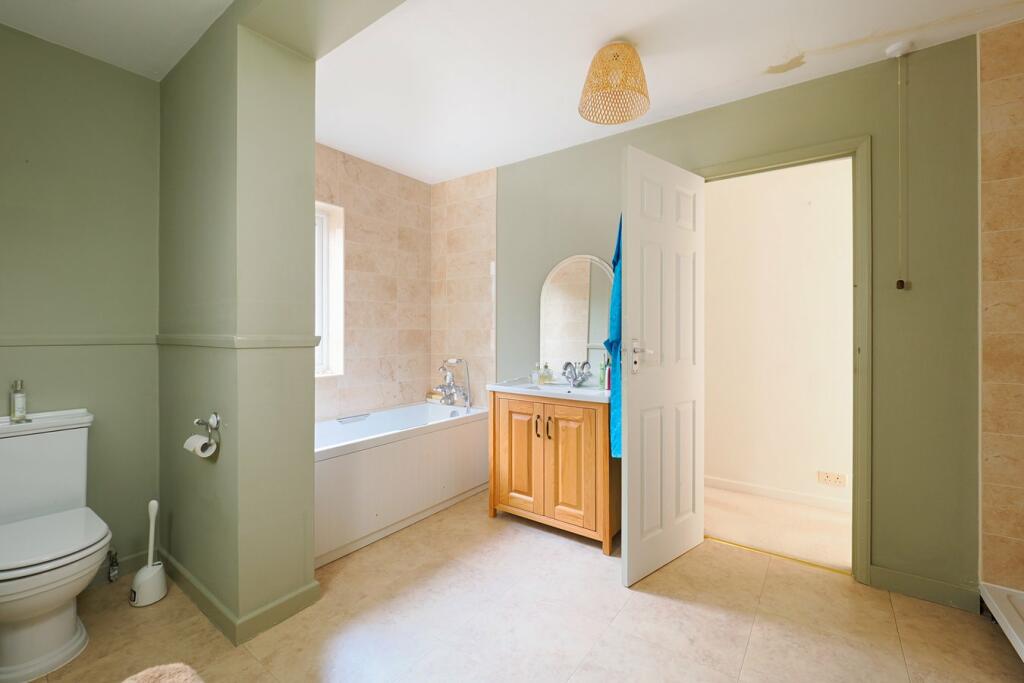 Additional property image - Minnis Lane, Stelling Minnis, Canterbury, CT4