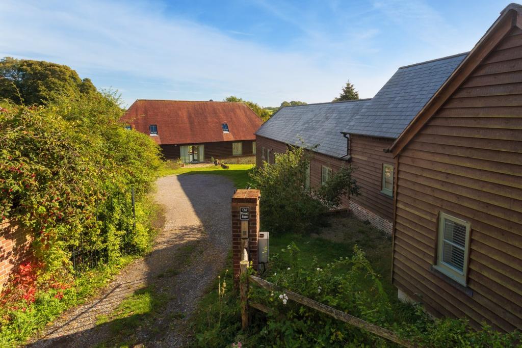 5 bedroom barn conversion for sale in Rhodes Minnis, Canterbury, CT4