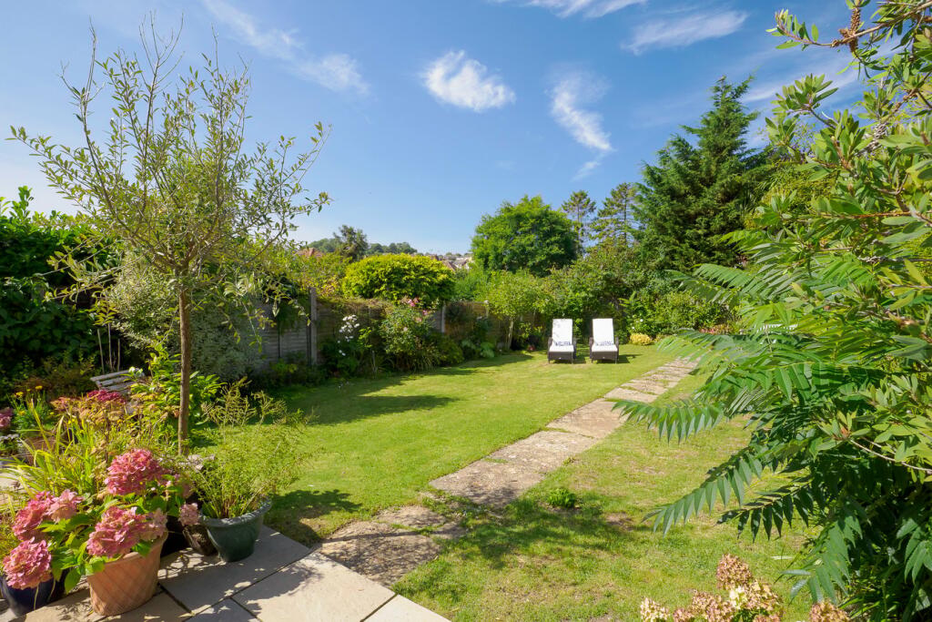 Additional property image - Orchard Valley, Hythe, CT21