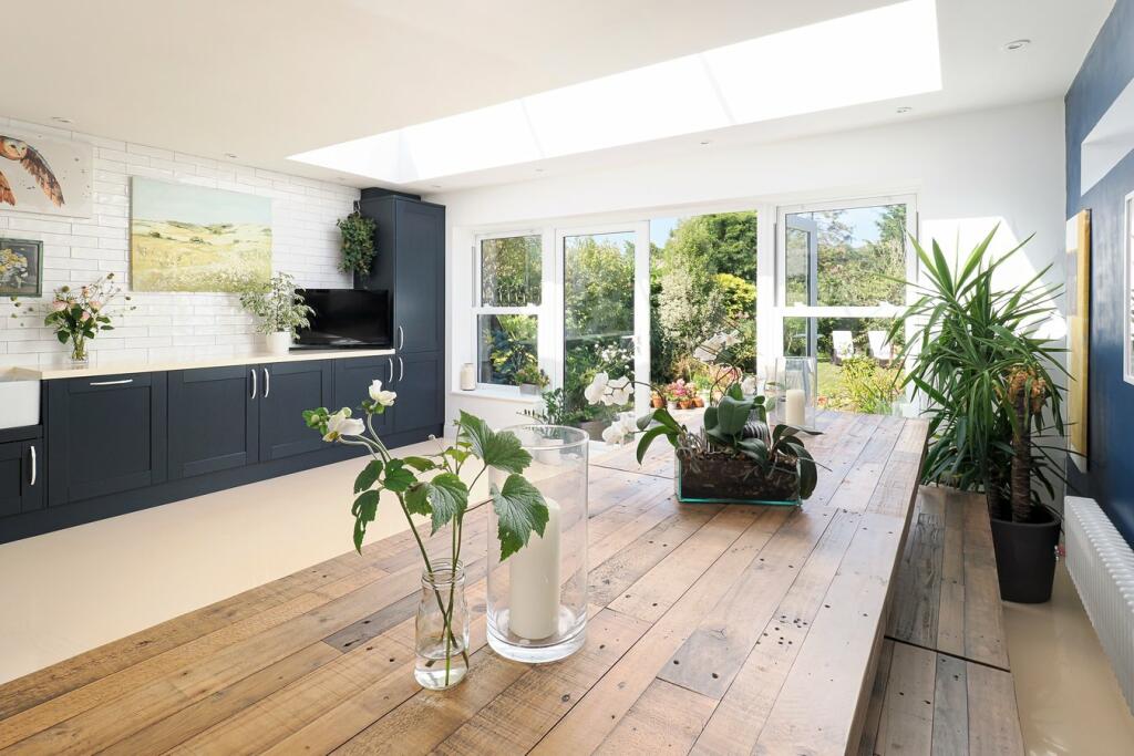Additional property image - Orchard Valley, Hythe, CT21
