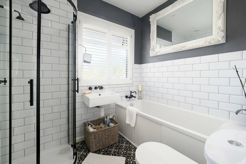 Additional property image - Orchard Valley, Hythe, CT21