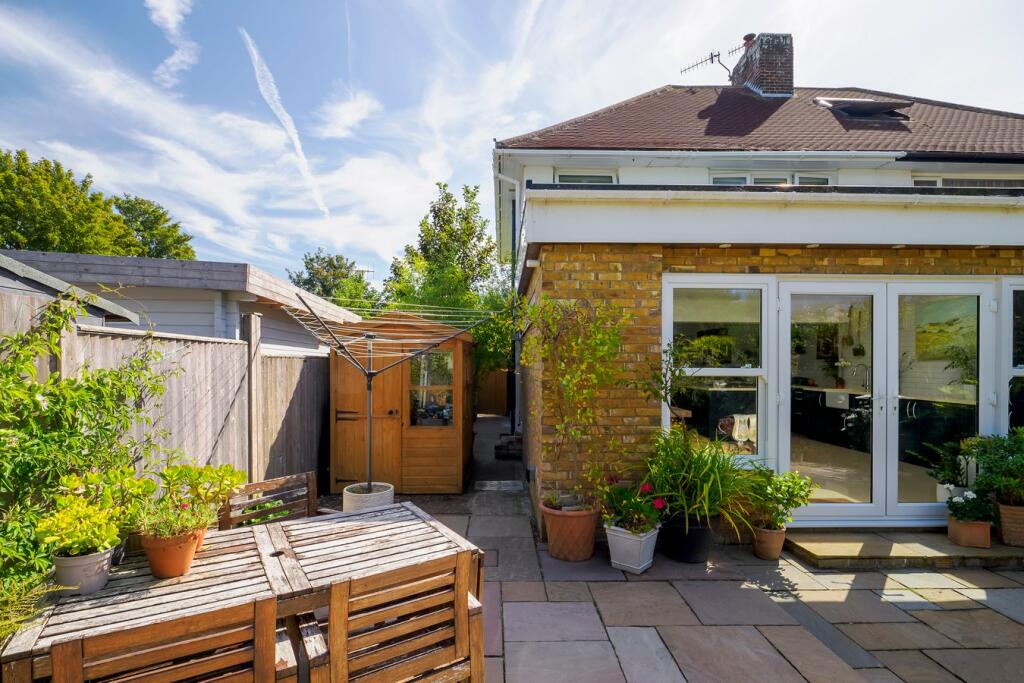 Additional property image - Orchard Valley, Hythe, CT21
