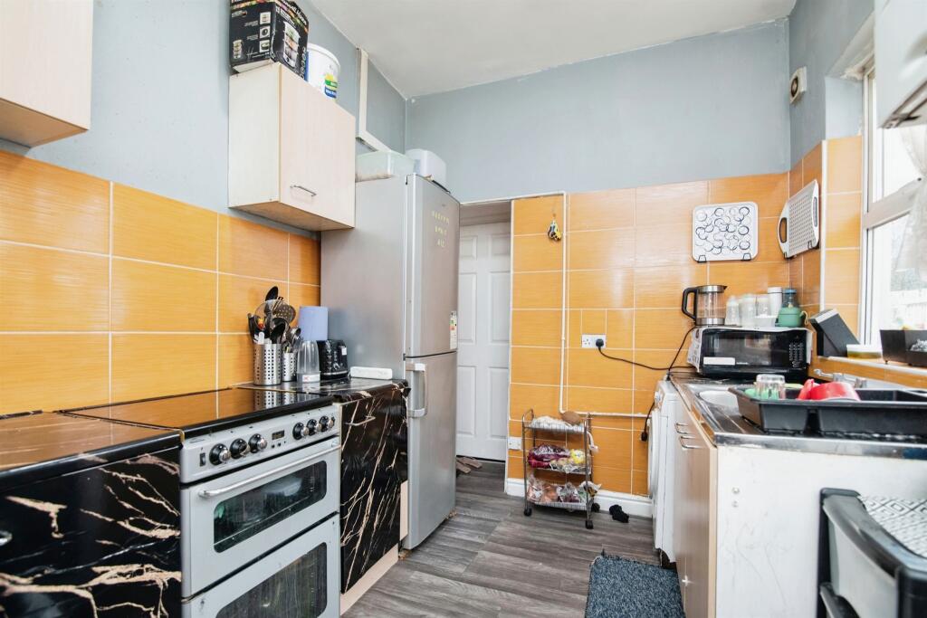 Additional property image - Thompson Road, Oldbury