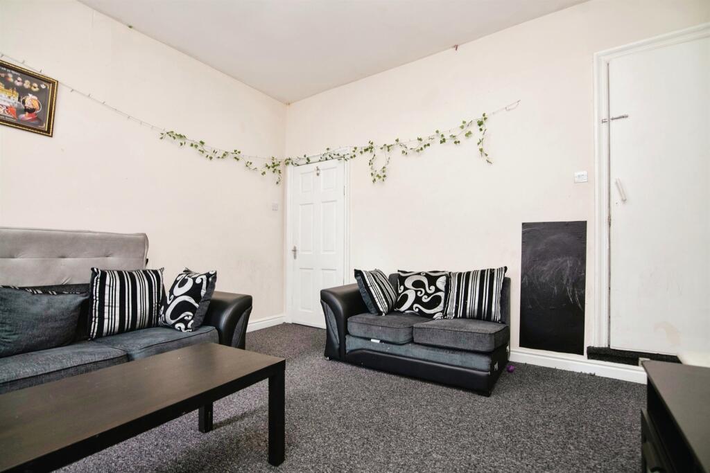 Additional property image - Thompson Road, Oldbury