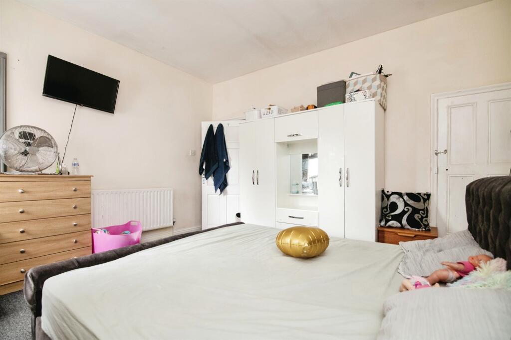 Additional property image - Thompson Road, Oldbury