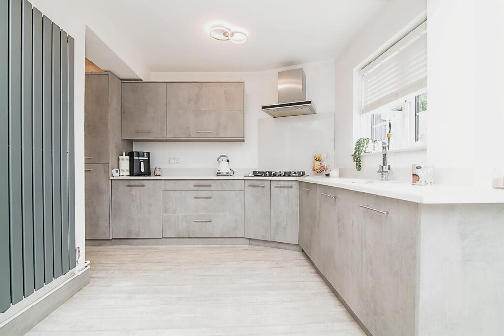 3 bedroom semidetached house for sale in Whitgreave Street, West