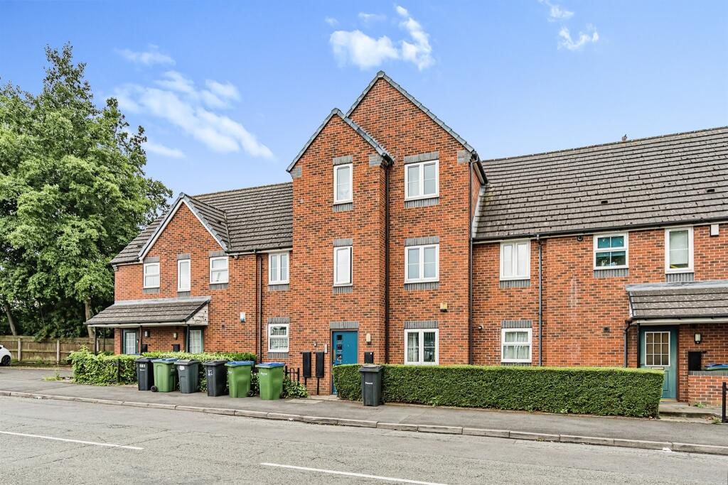 2 bedroom apartment for sale in Groveland Road, Tipton, DY4