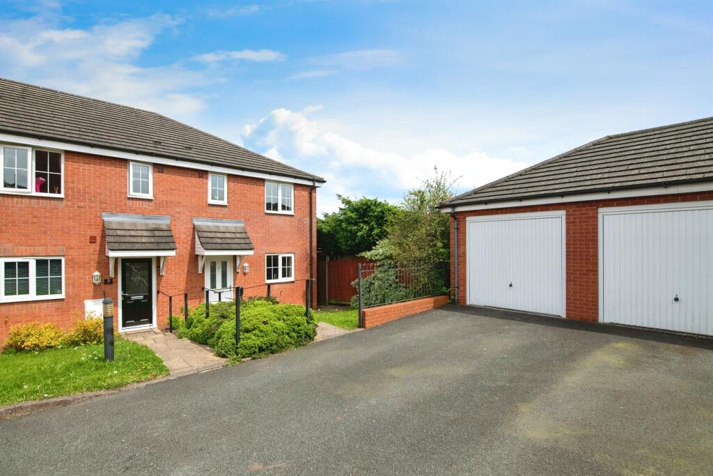 Main image of property: The Rise, Tividale, Oldbury