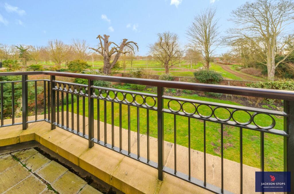 5 bedroom town house for sale in The Severals, Bury Road, Newmarket