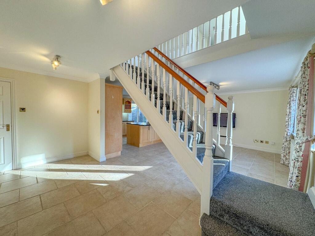 Additional property image - Newmarket Road, Cheveley, Newmarket, Suffolk, CB8