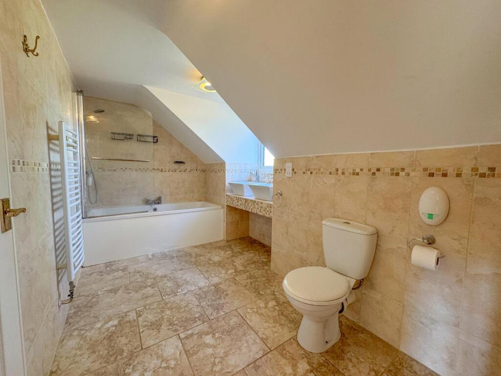 Additional property image - Newmarket Road, Cheveley, Newmarket, Suffolk, CB8