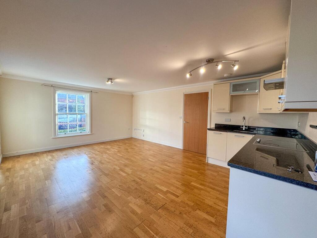Additional property image - The Avenue, Newmarket, Suffolk, CB8