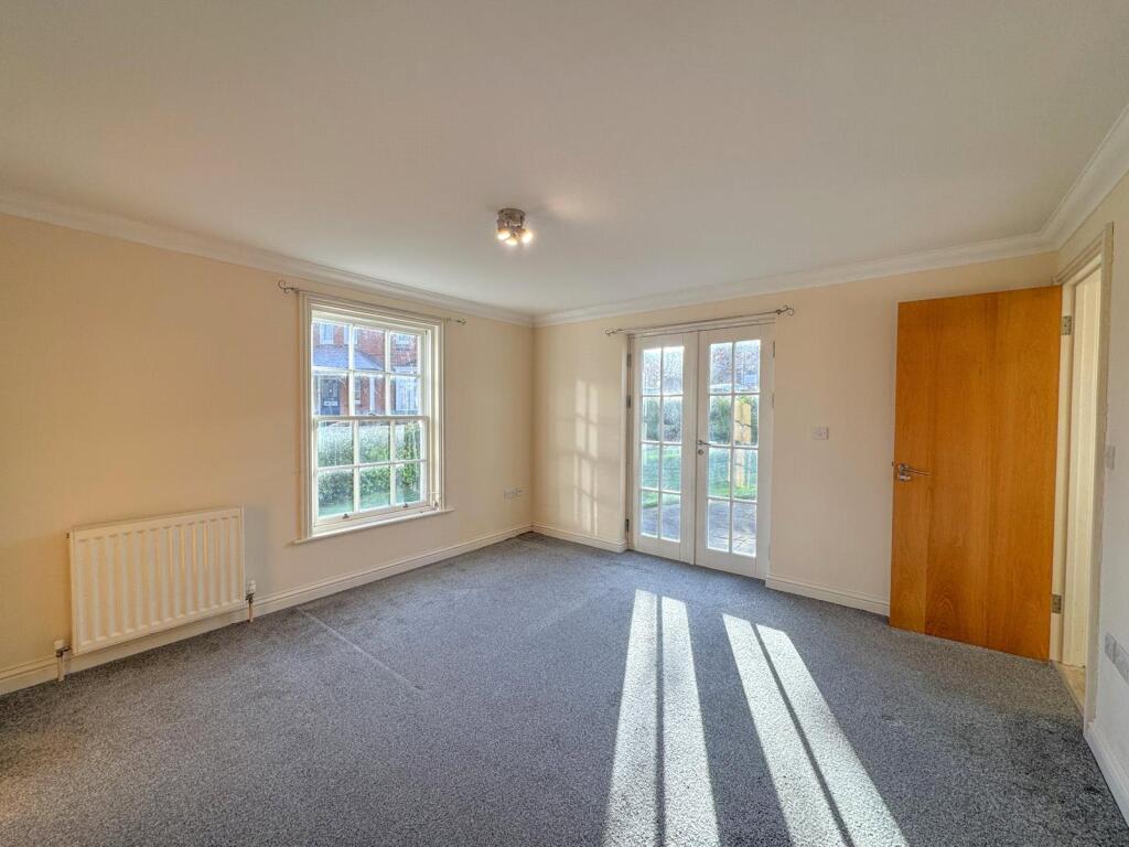 Additional property image - The Avenue, Newmarket, Suffolk, CB8